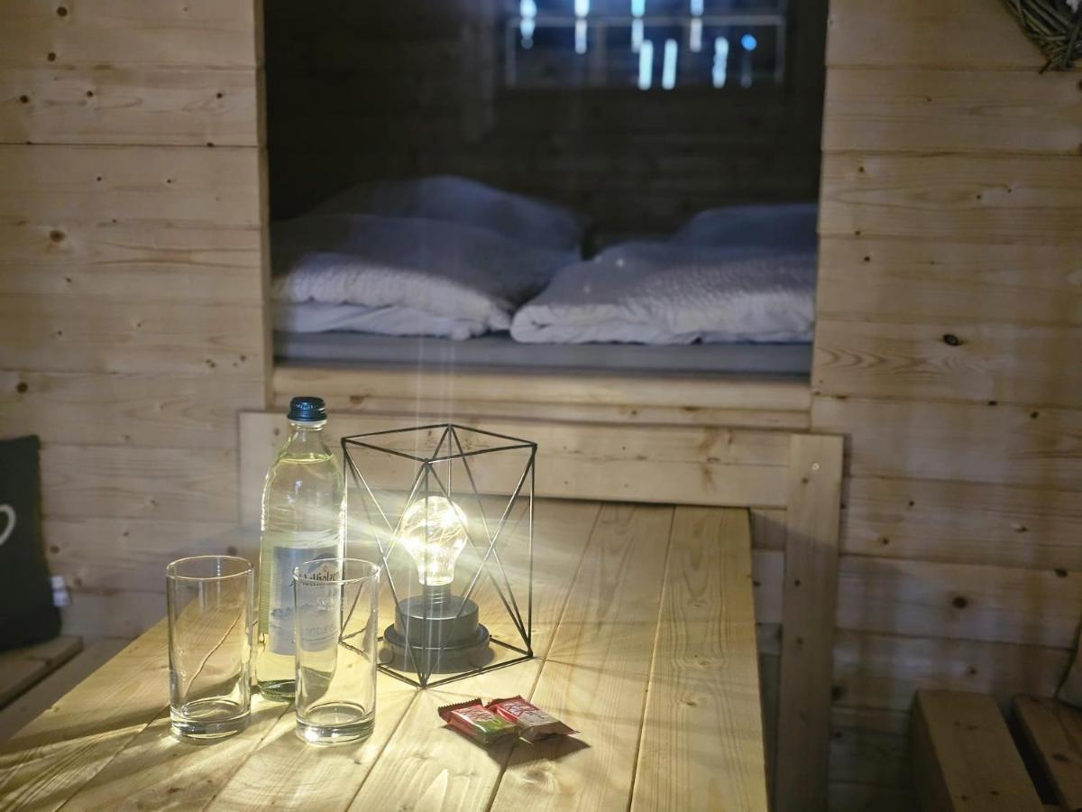 Schlaffass Mit Wellness In Alter Scheune Seinsheim Exterior foto